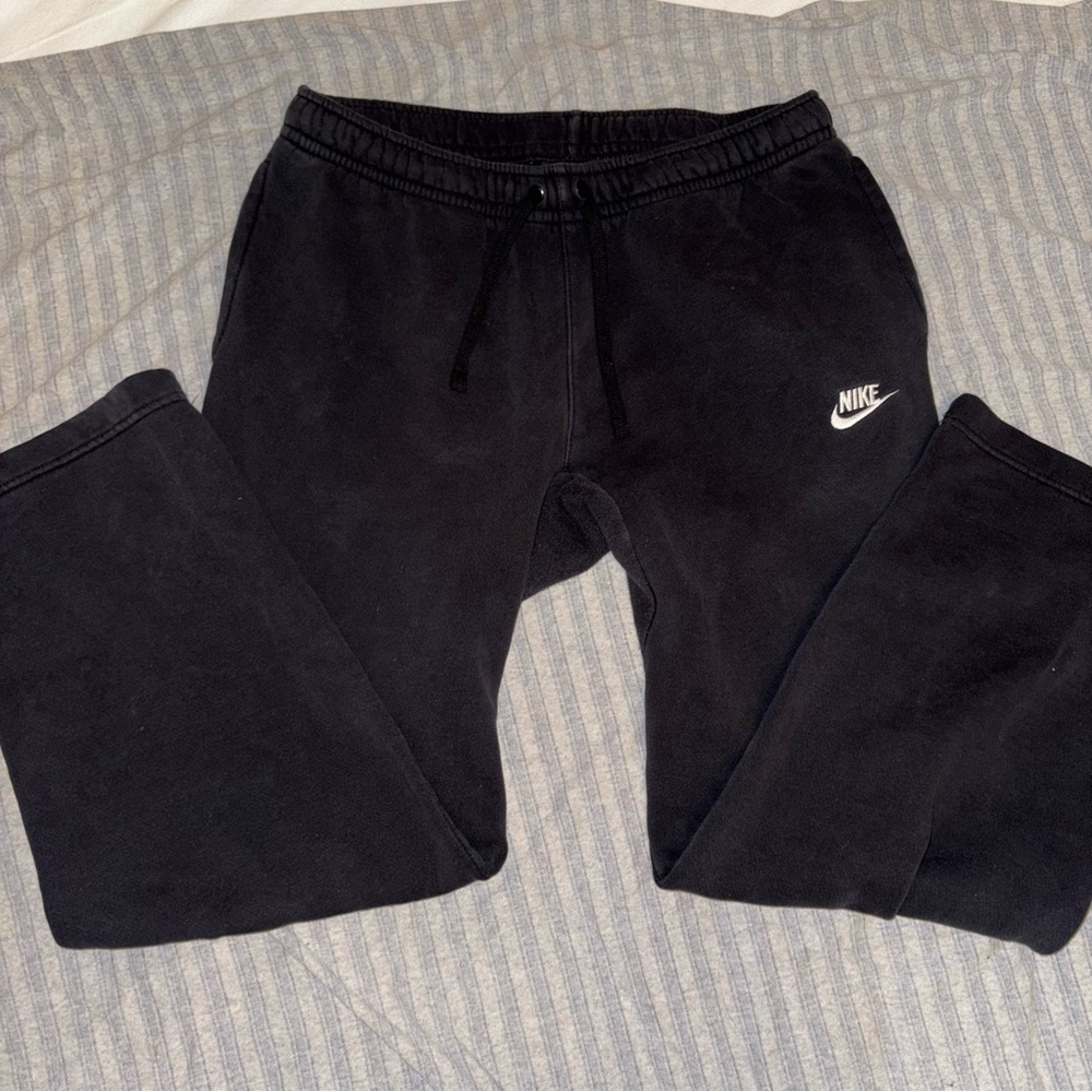 Nike Men’s Black Fleece Sweatpants